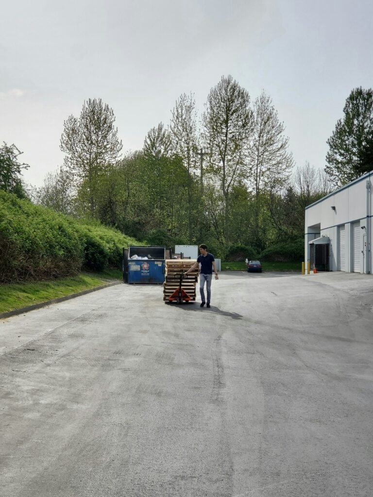 Supply chain visibility across logistics and warehouse operations